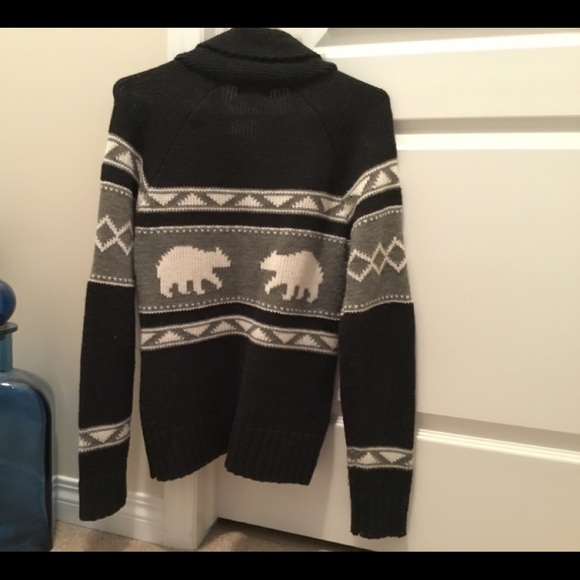 Zip-up sweater - Picture 2 of 3